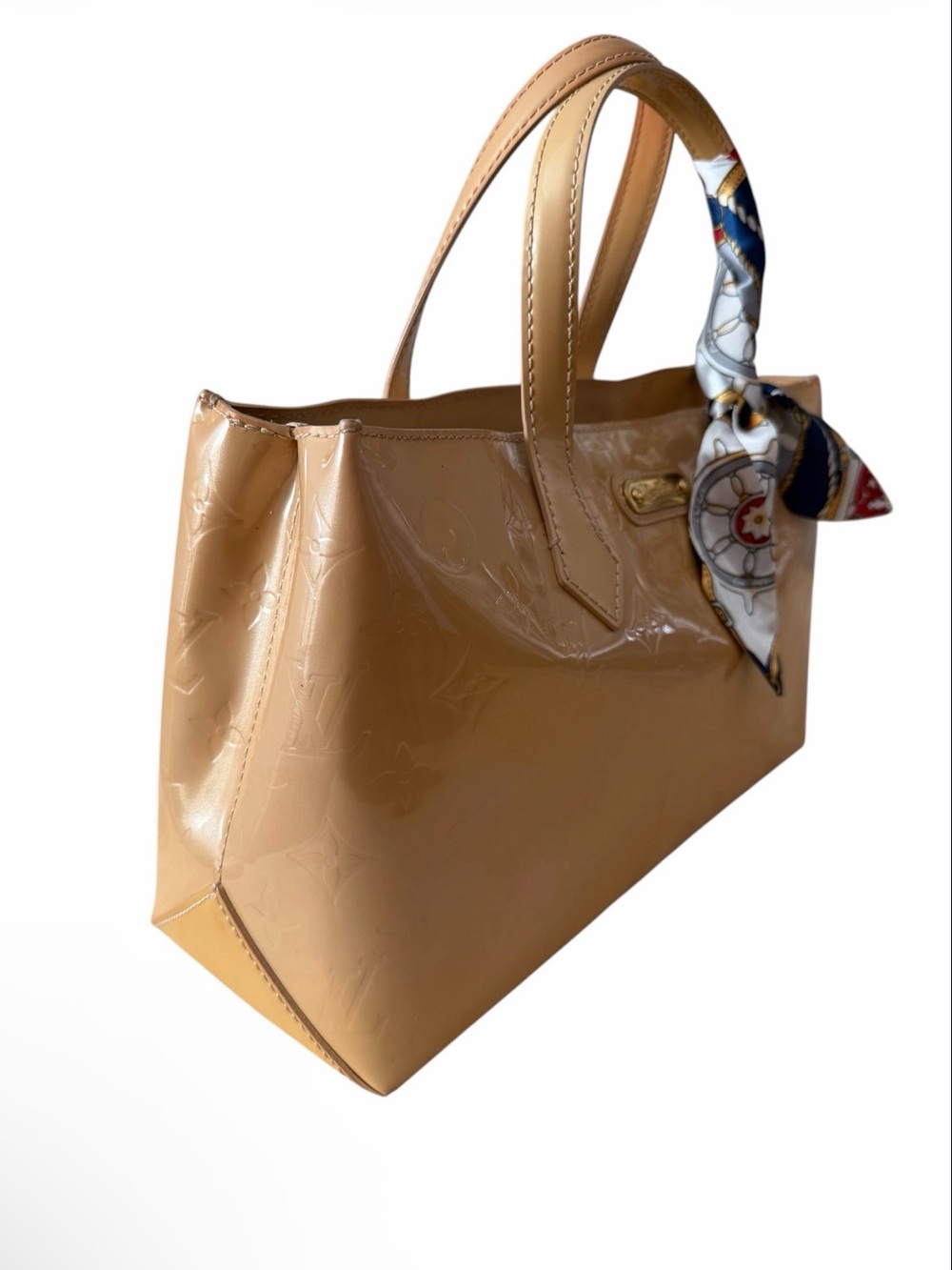 Louis Vuitton Wilshire PM, Monogram Vernis, Patent Leather Tote - Picture 4 of 16
